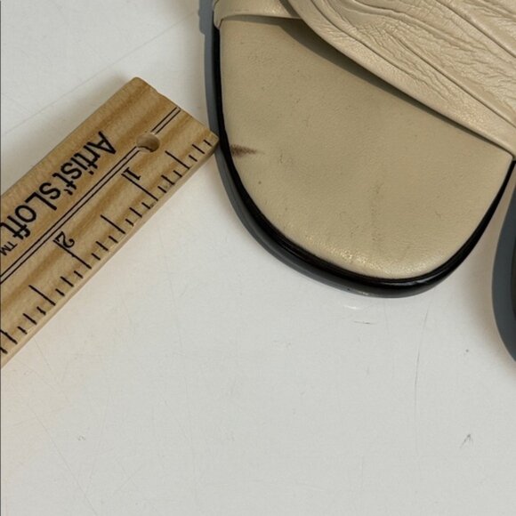 Italian Shoemakers Women's Sandals - Cream and Brown Size 10 - Picture 4 of 8